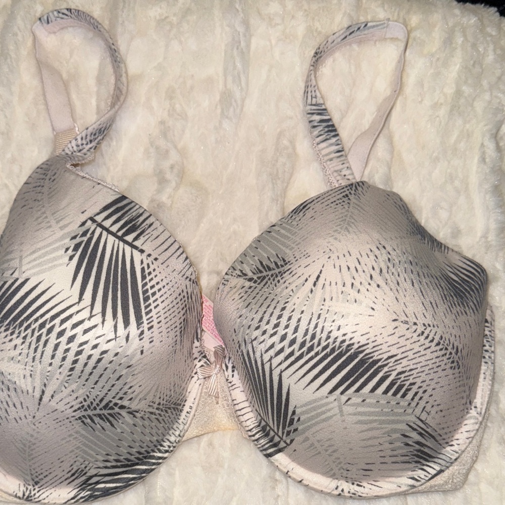 Victoria's Secret Gray and Light Pink Palm leaf pattern Bra